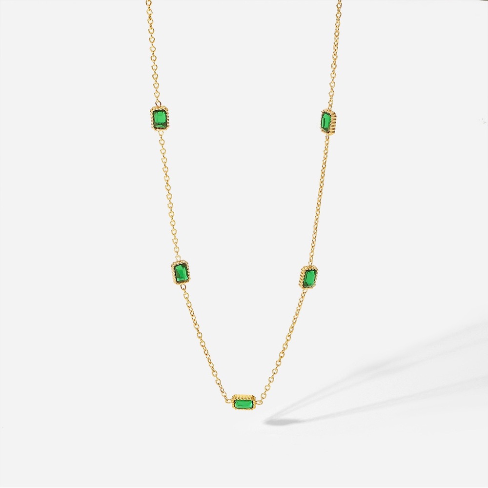 NEW💎18K Gold Plated Green Emerald Necklace*Dainty Necklace*Baguette Necklace - Picture 2 of 6